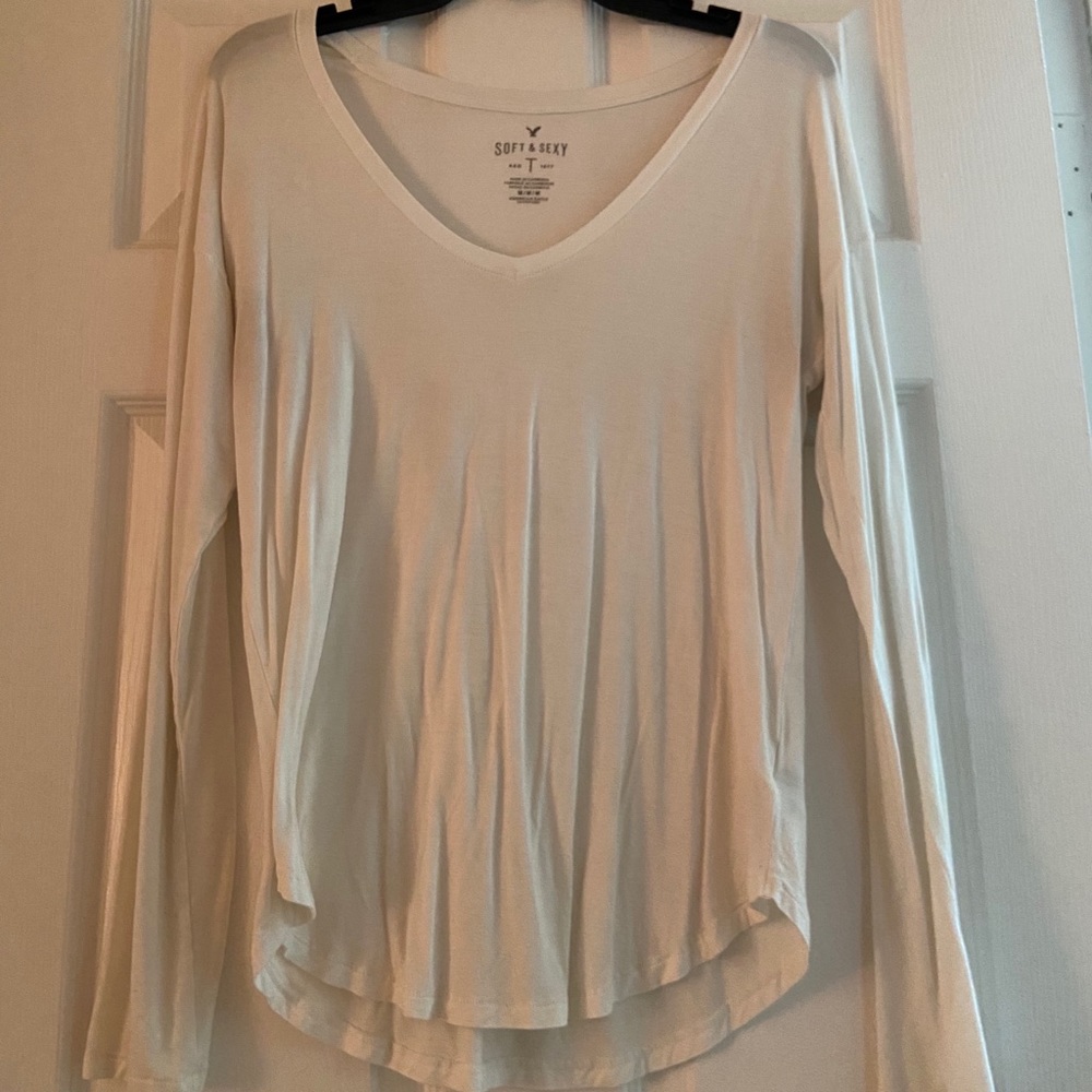 White long sleeve shirt American Eagle